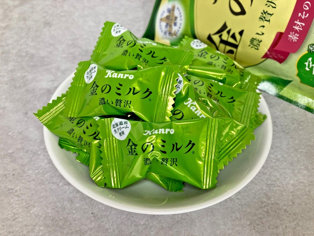 KANRO Premium Matcha Tea & Milk Candy 61g