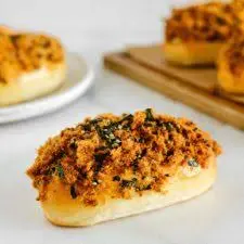 CC BAKERY Seaweed Pork Floss Bun 90g